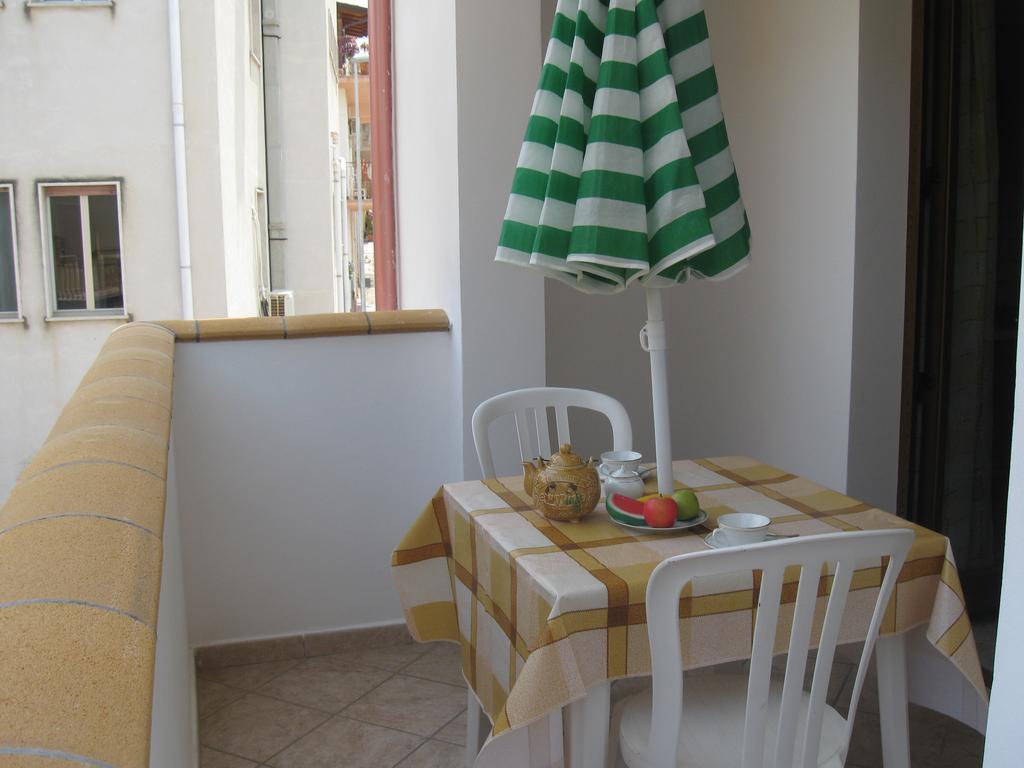 Rosy'S Apartments Trappeto  Quarto foto